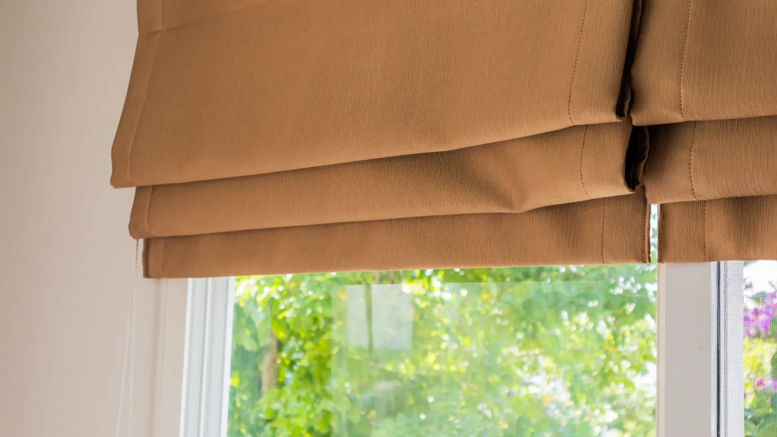 How to Clean Roman Shades